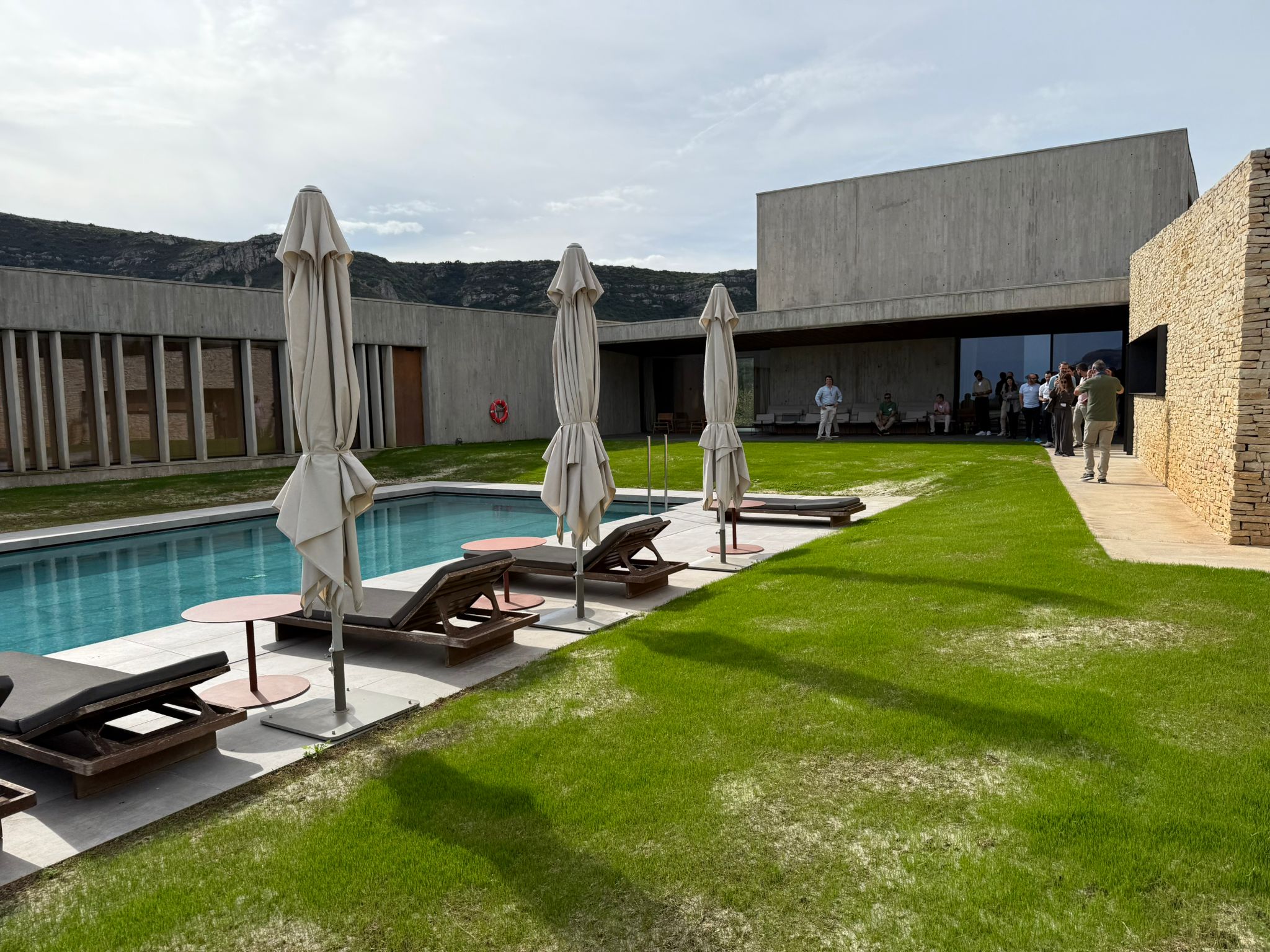 WhatsApp Image 2025-10-31 at 16.30.42