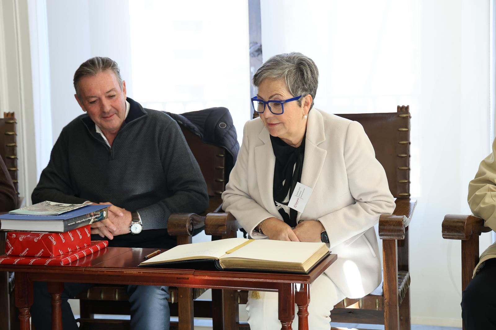 WhatsApp Image 2025-11-20 at 13.23.28 (2)