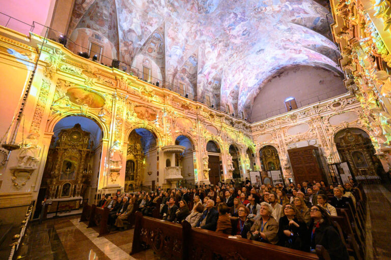 La Restauración de los Santos Juanes