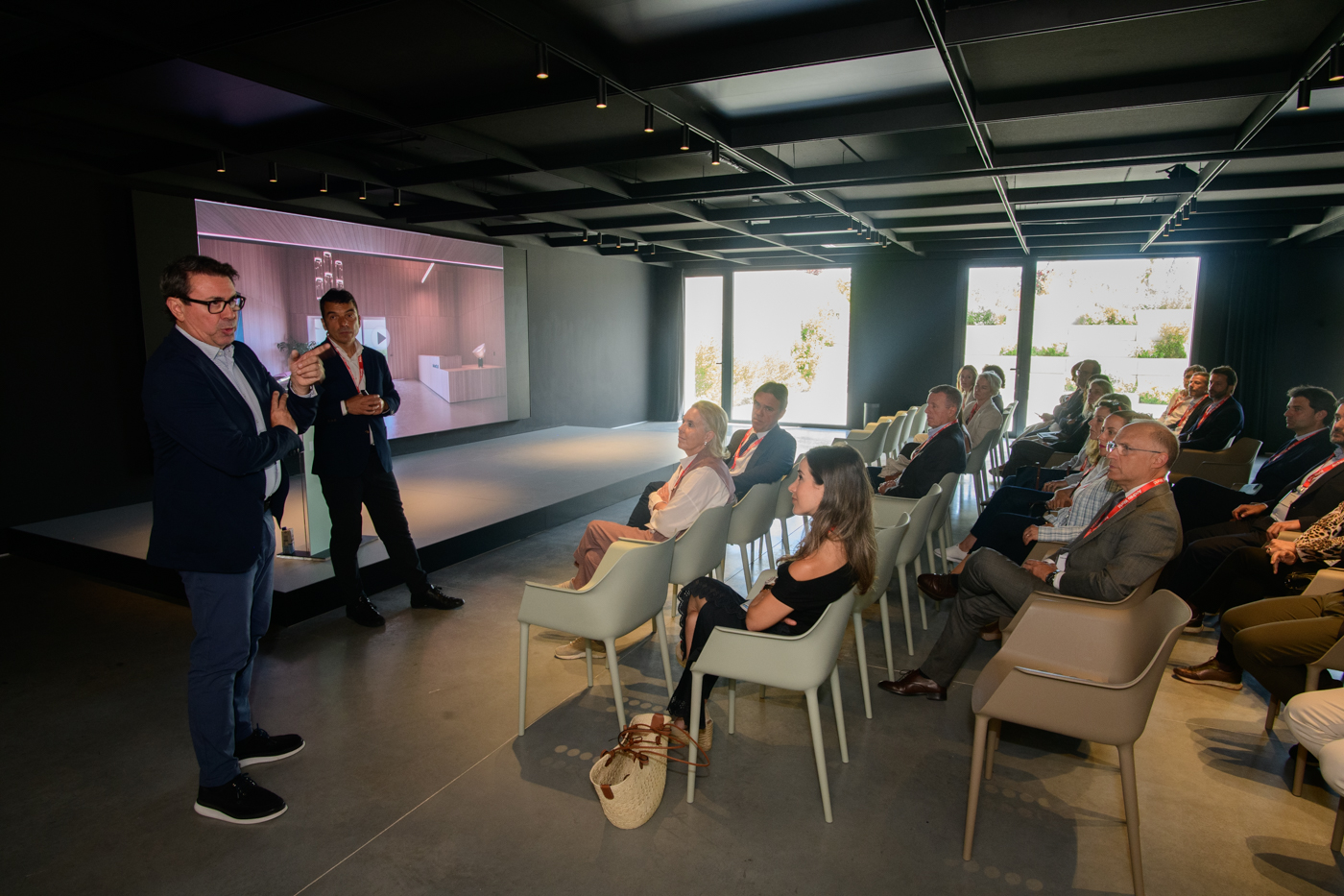 Club Camara visita la empresa Andreu World