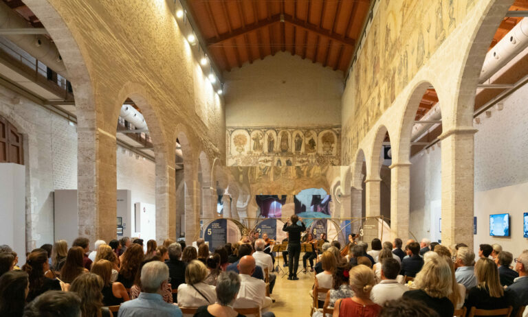 La Opera y el Santo Cáliz